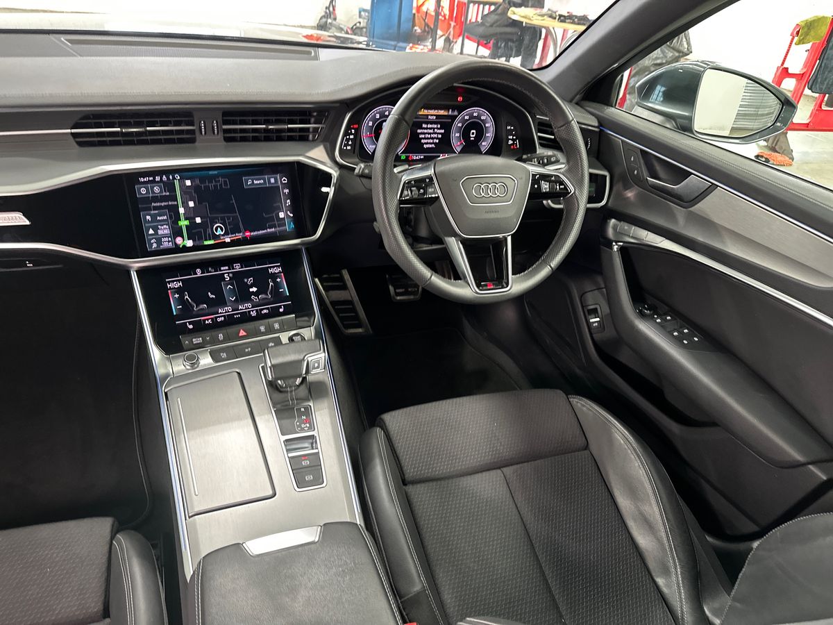 40 TFSI S TRONIC TECH PACK