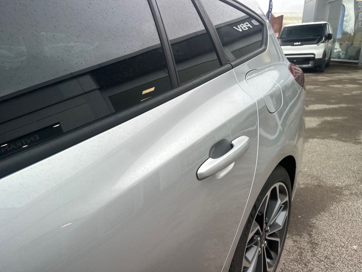 ECOBOOST HYBRID MHEV 155