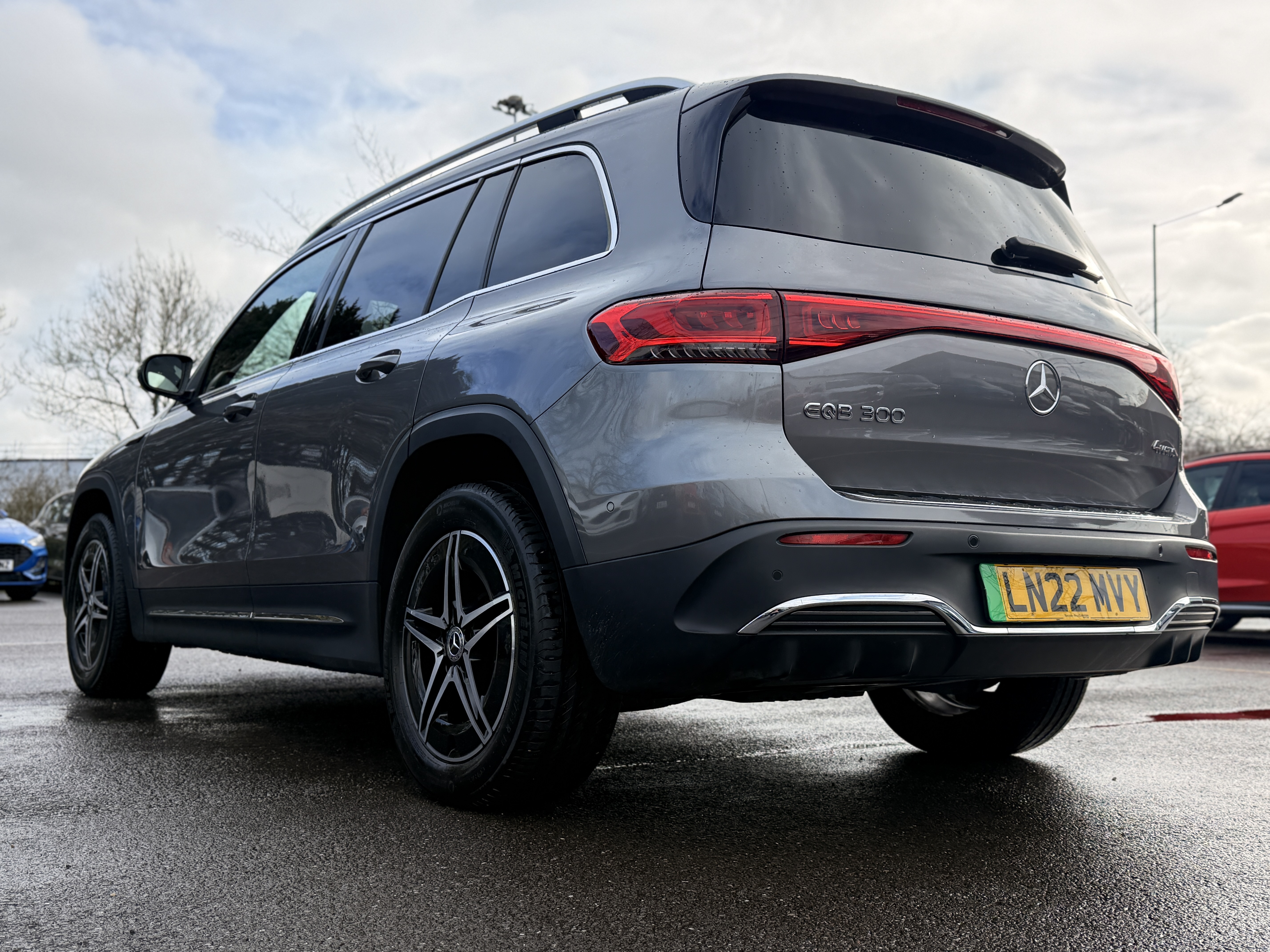 EQB 300 4MATIC 66.5KWH