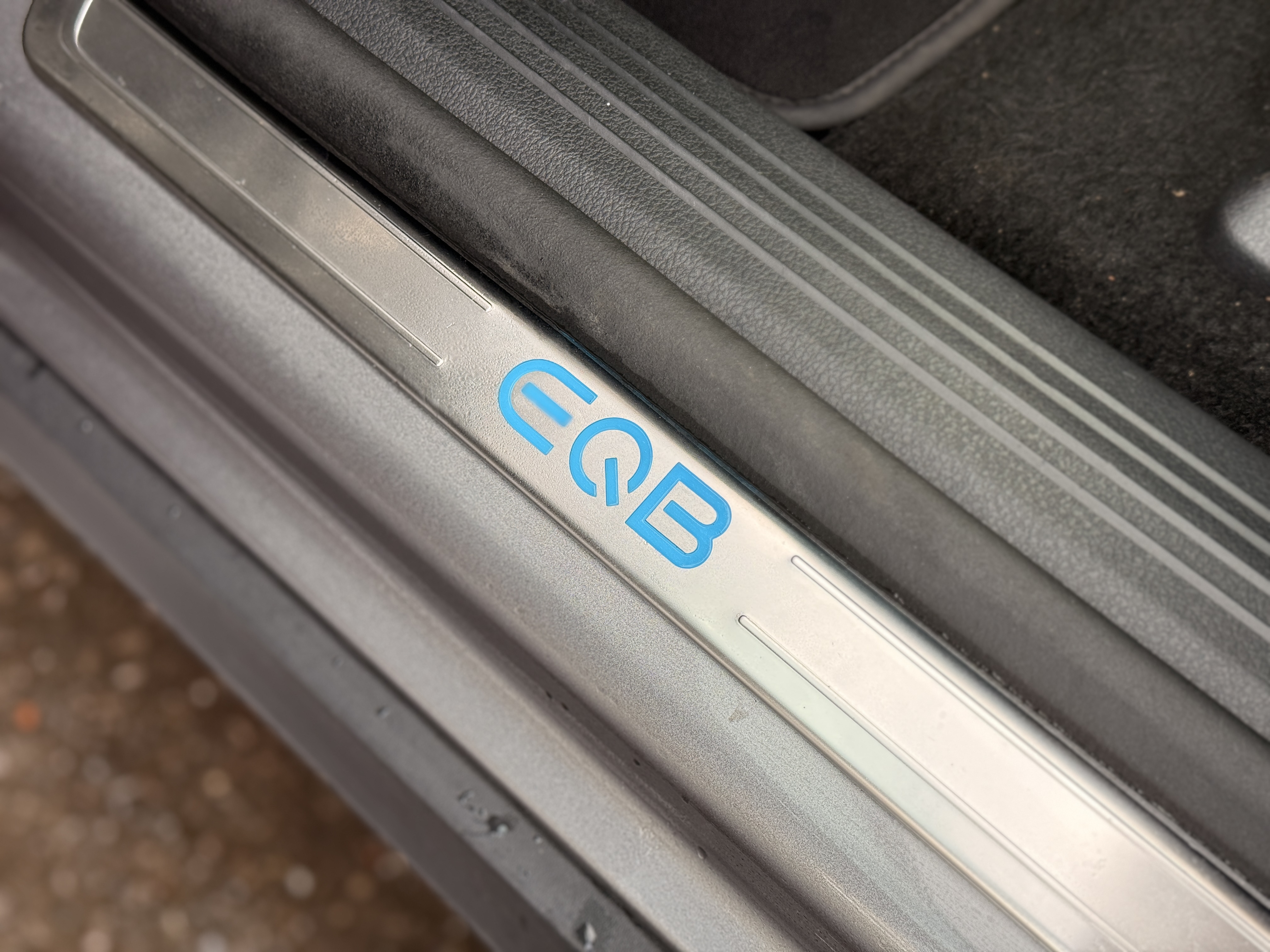 EQB 300 4MATIC 66.5KWH