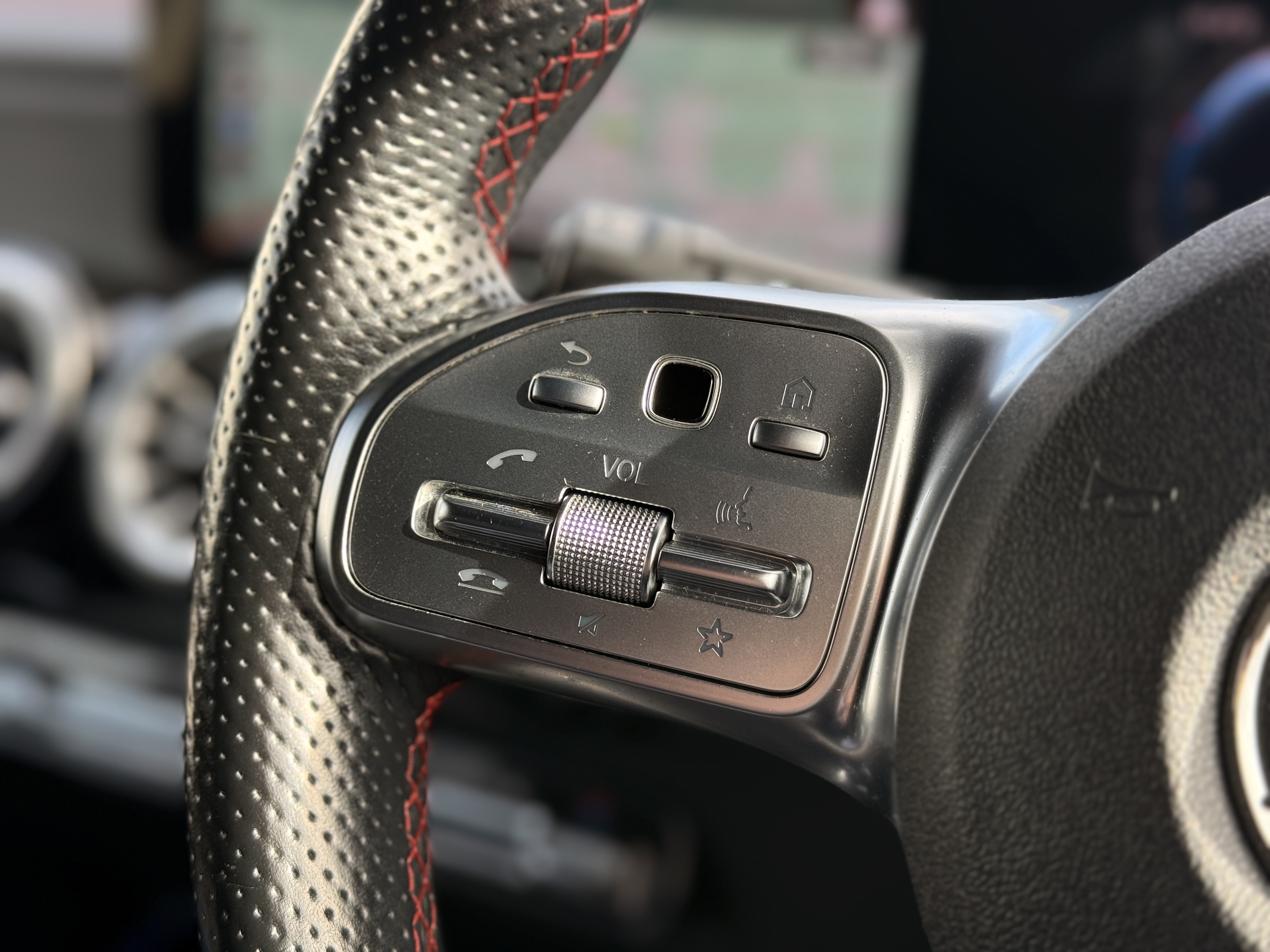 EQB 300 4MATIC 66.5KWH