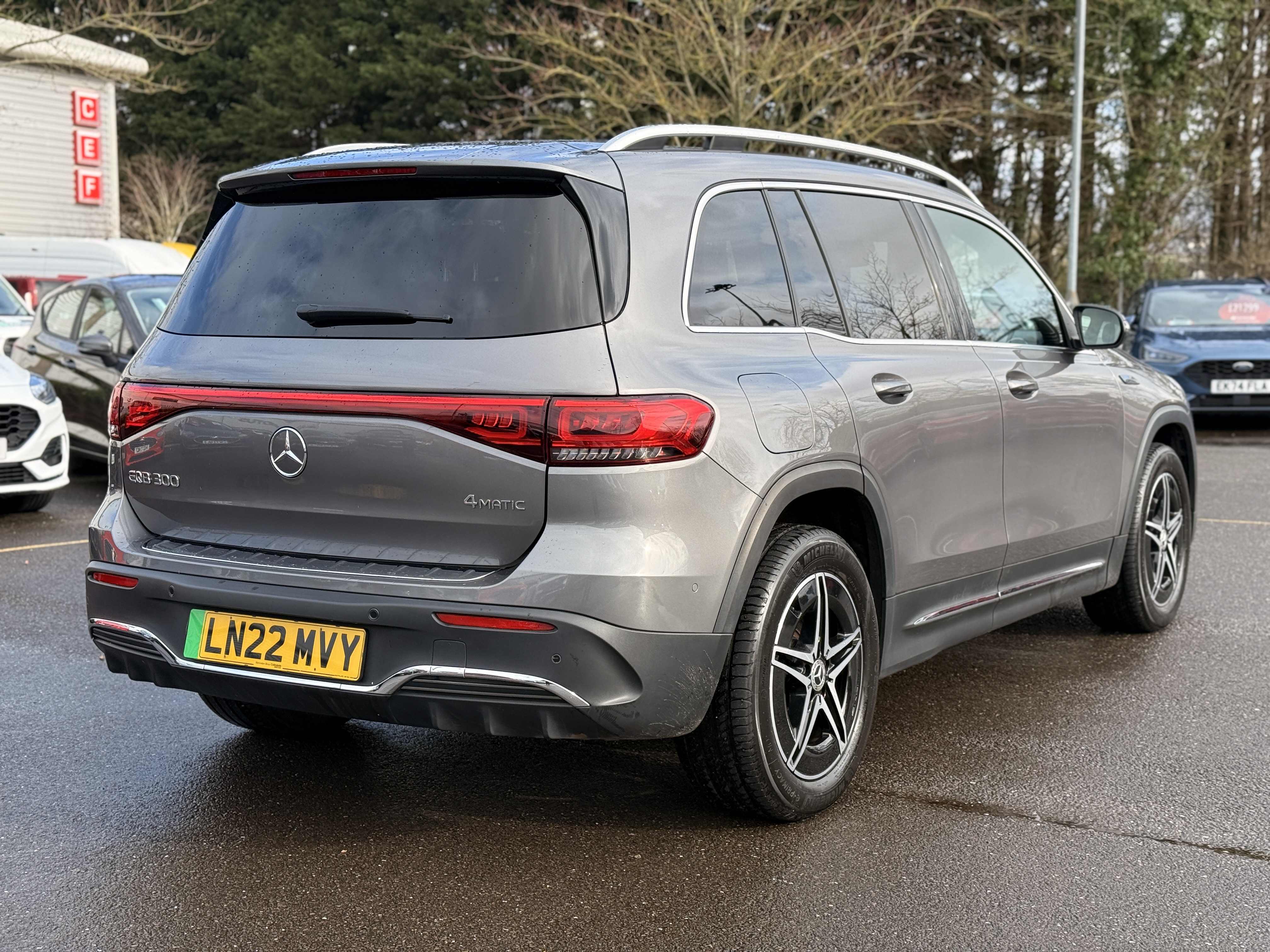 EQB 300 4MATIC 66.5KWH