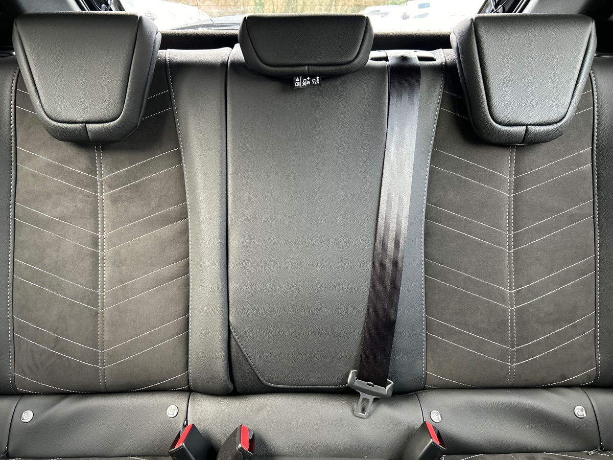 TURBO HYBRID 136 E-DCT6