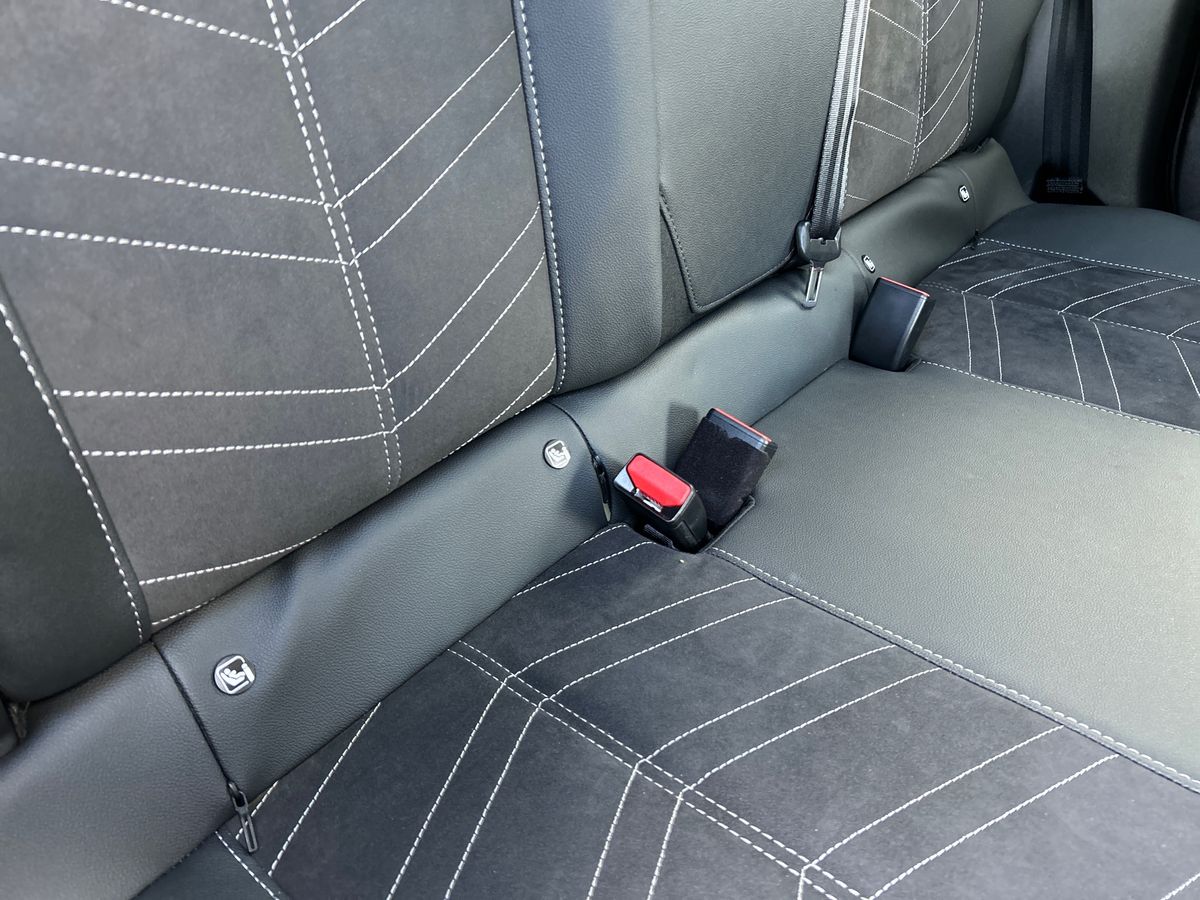 TURBO HYBRID 136 E-DCT6