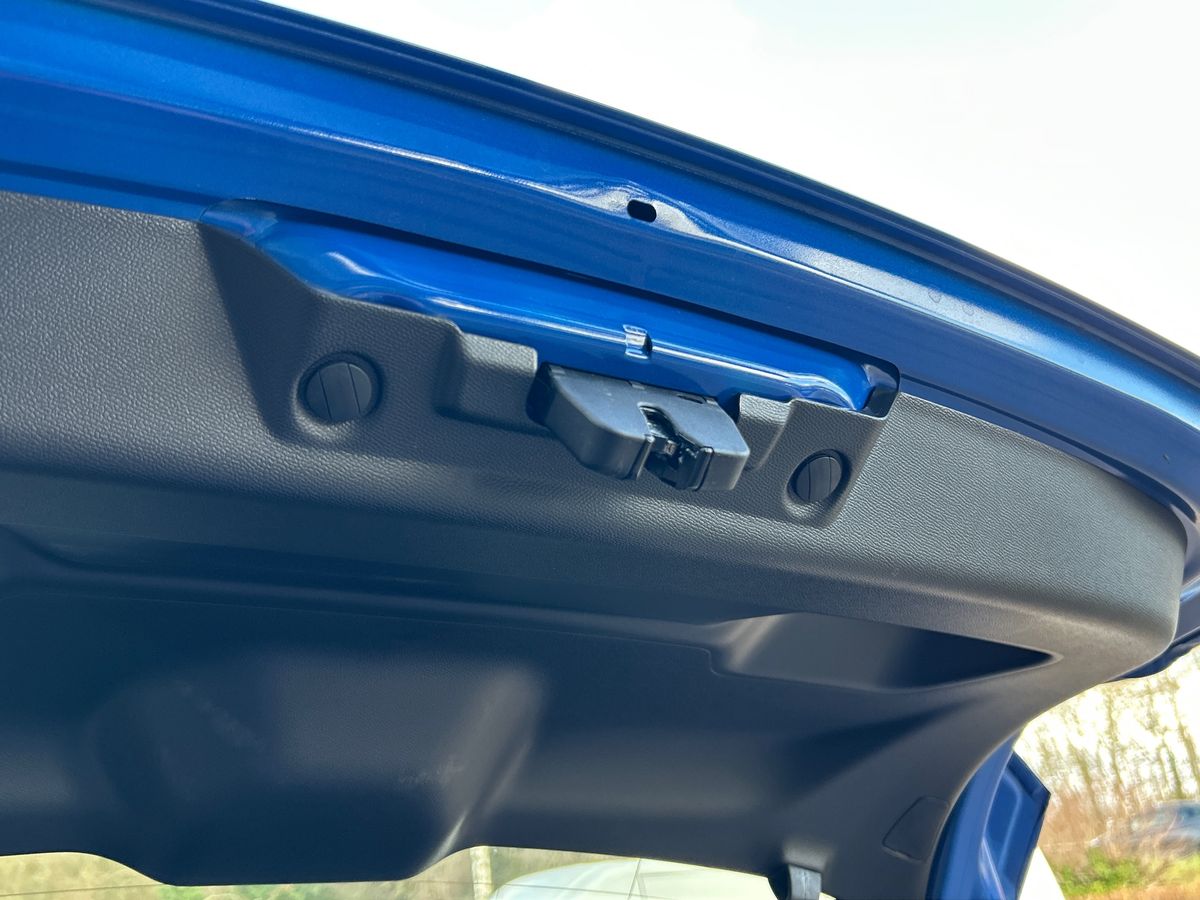 TURBO HYBRID 136 E-DCT6