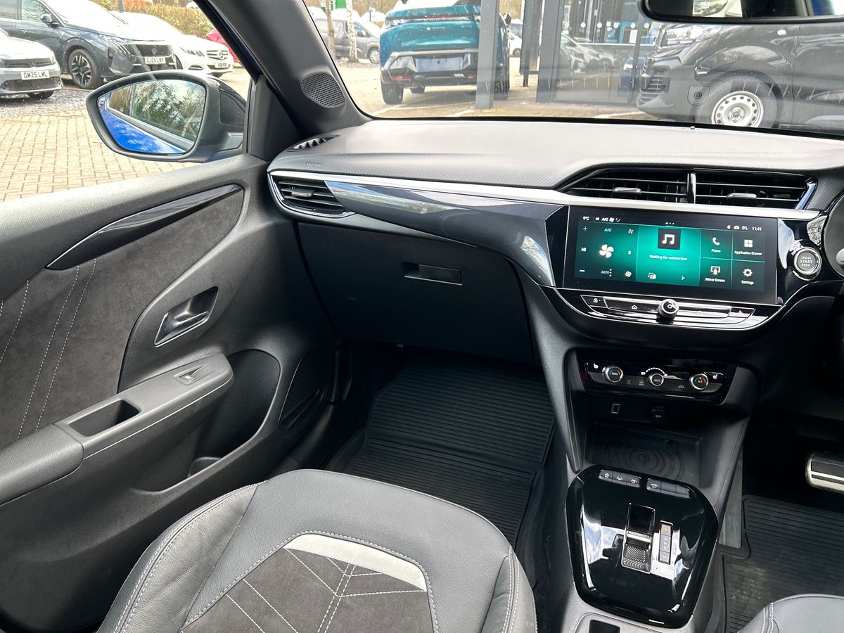 TURBO HYBRID 136 E-DCT6