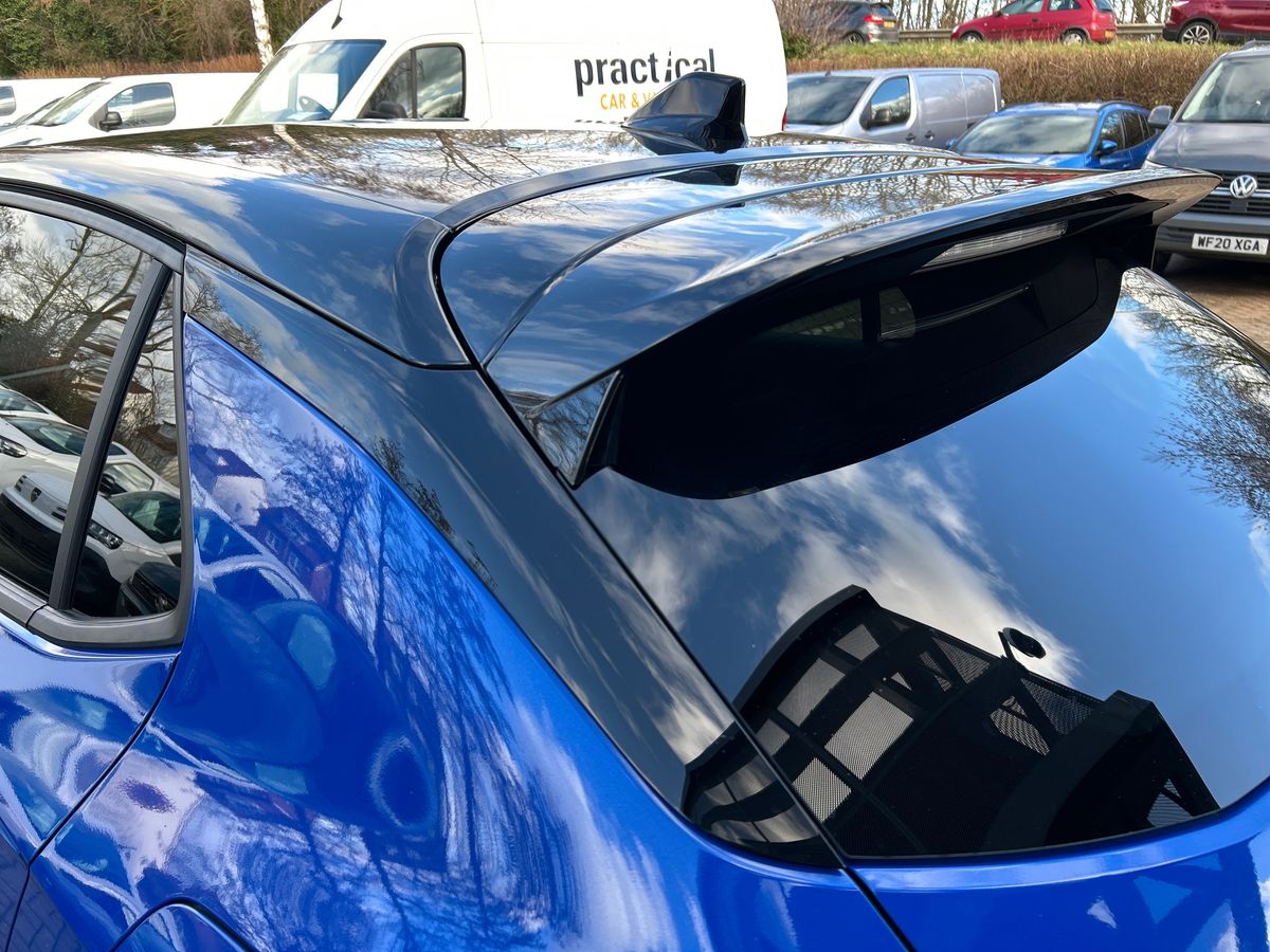 TURBO HYBRID 136 E-DCT6