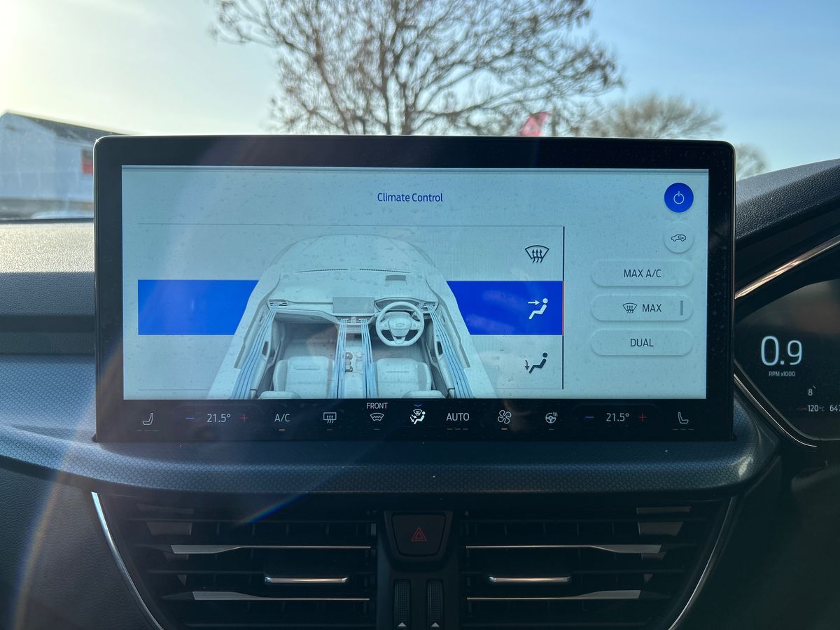 ECOBOOST HYBRID MHEV 155