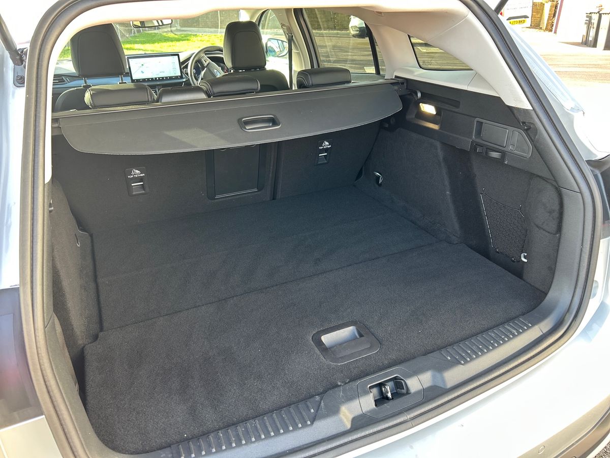 ECOBOOST HYBRID MHEV 155