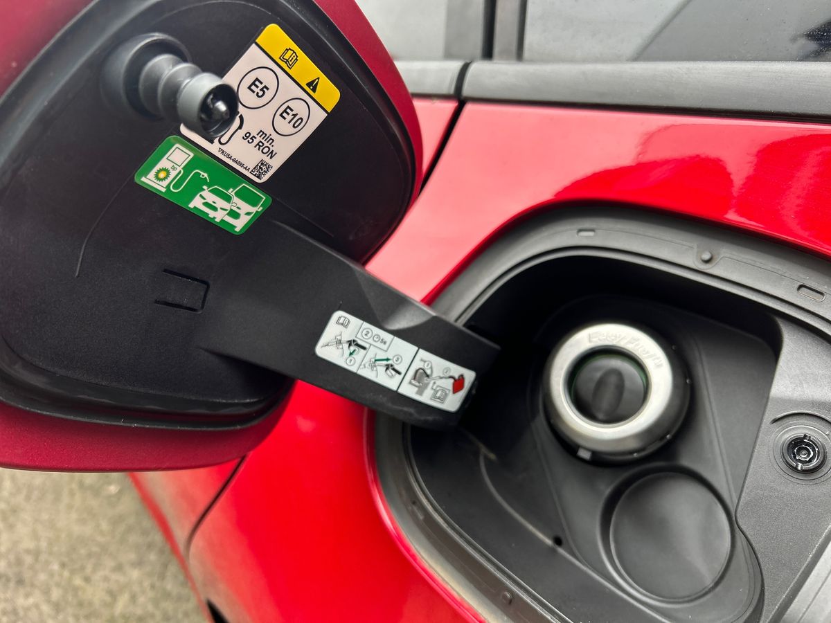 ECOBOOST HYBRID MHEV 155