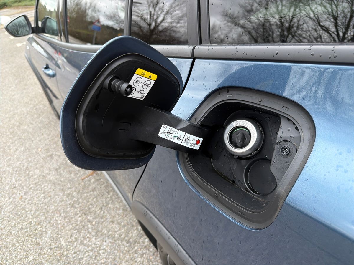 ECOBOOST HYBRID MHEV 155