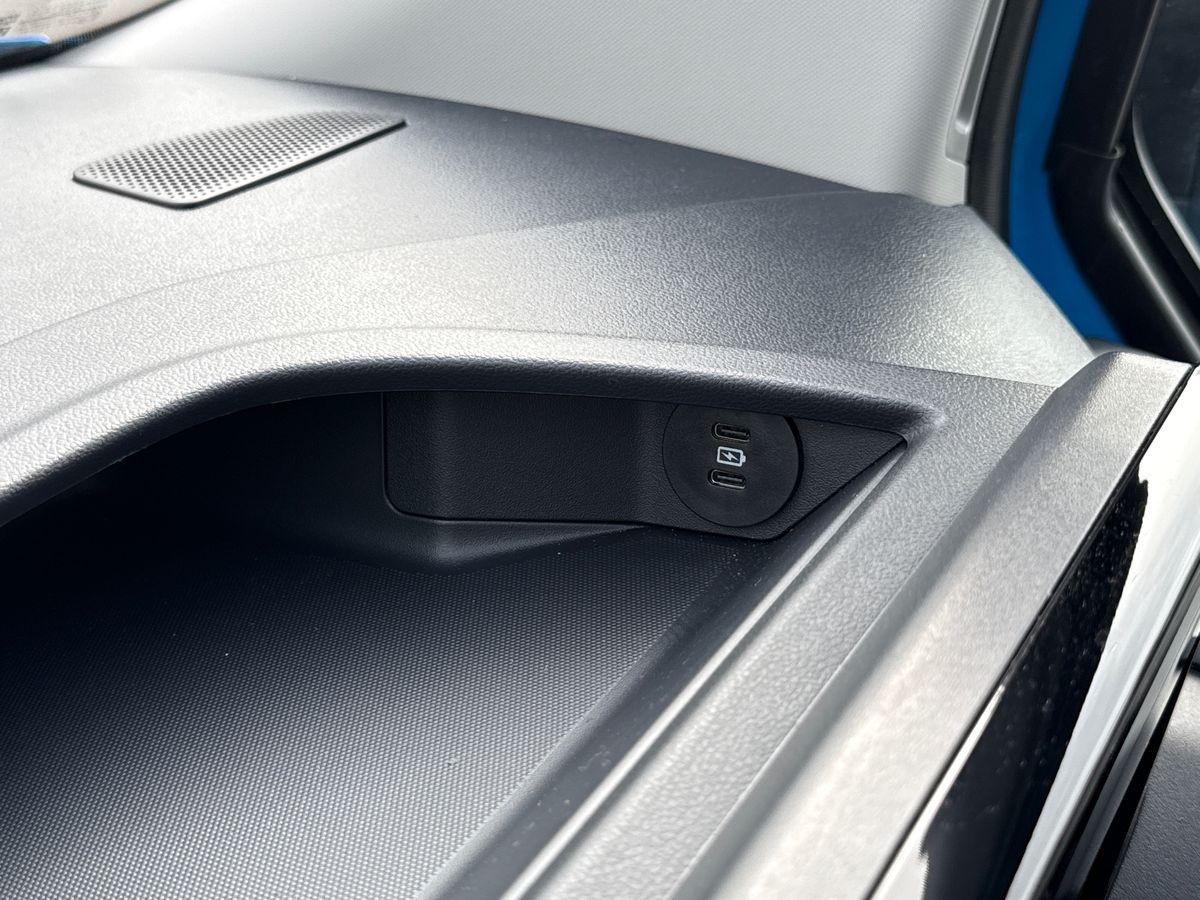 ECOBLUE 170PS H1 DOUBLE CAB VAN