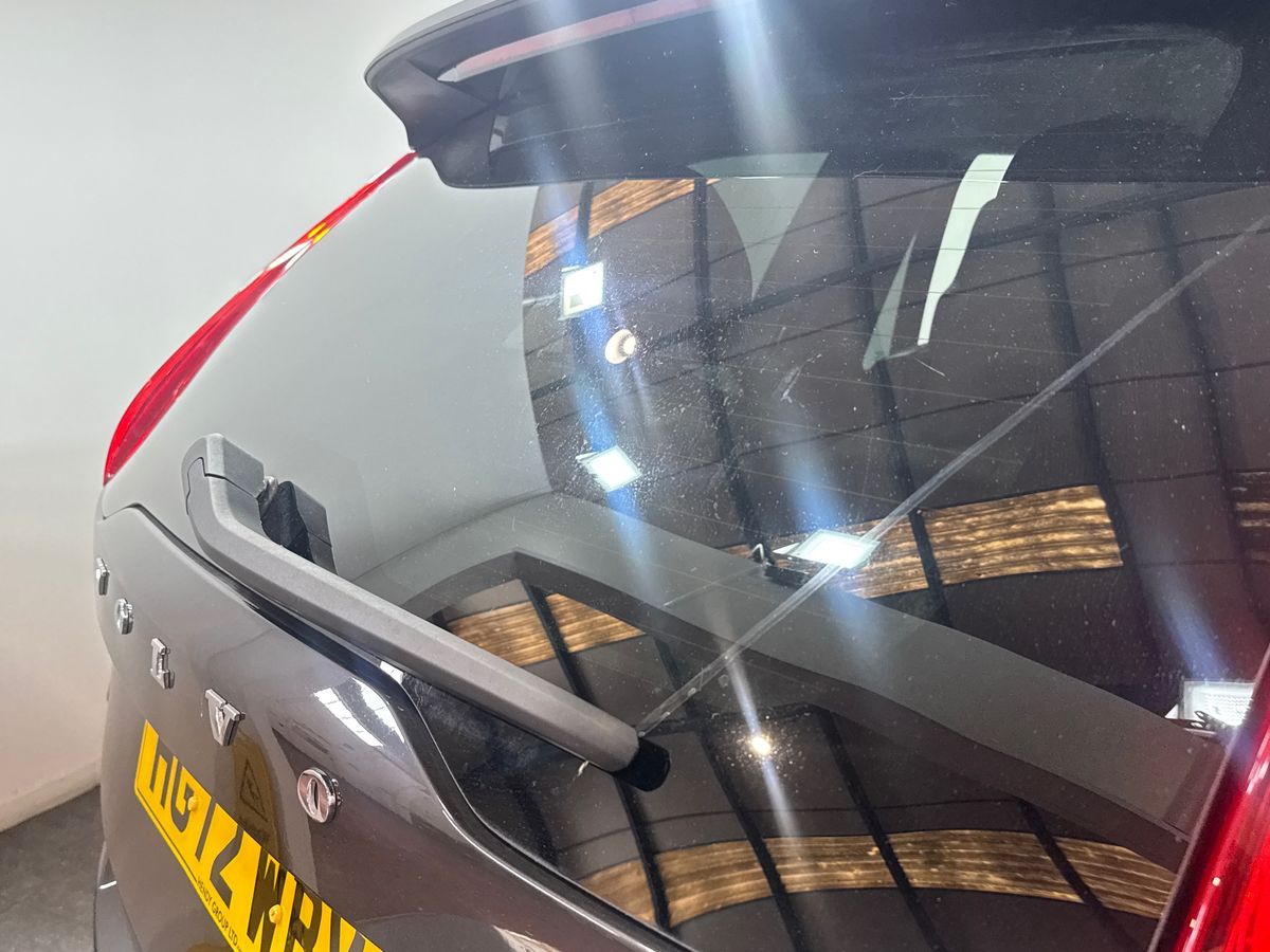 B5P 250 AWD GEARTRONIC