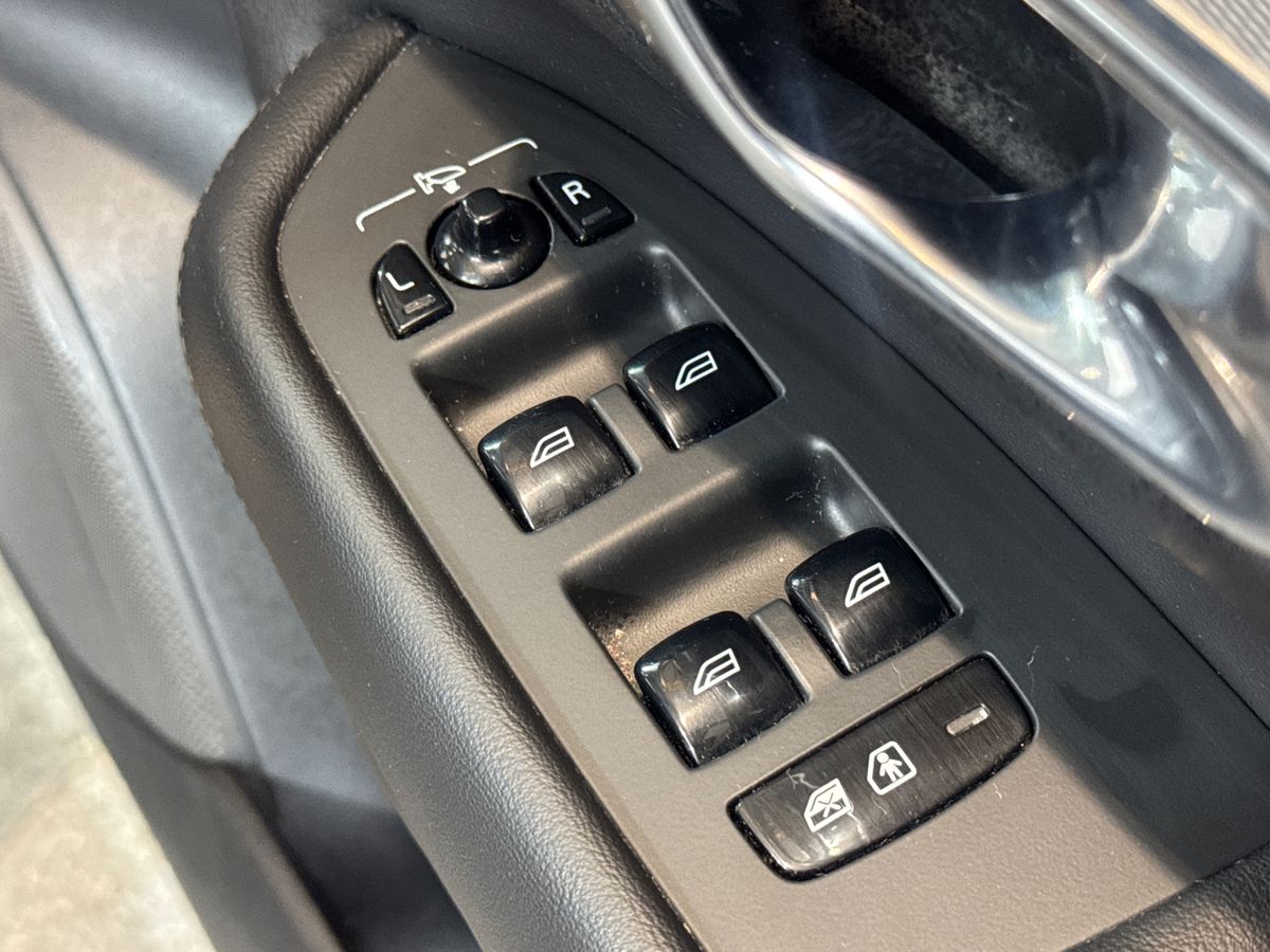 B5P 250 AWD GEARTRONIC