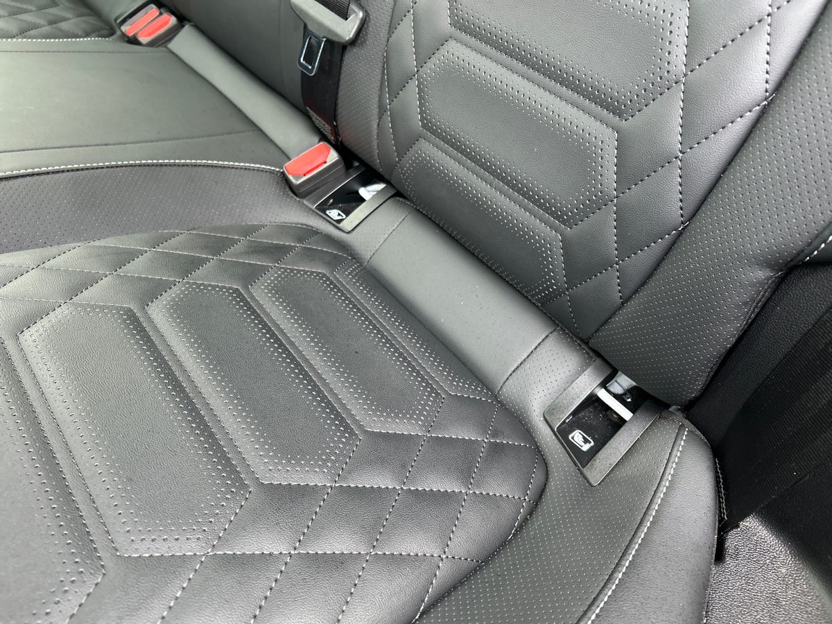 ECOBOOST HYBRID MHEV 155