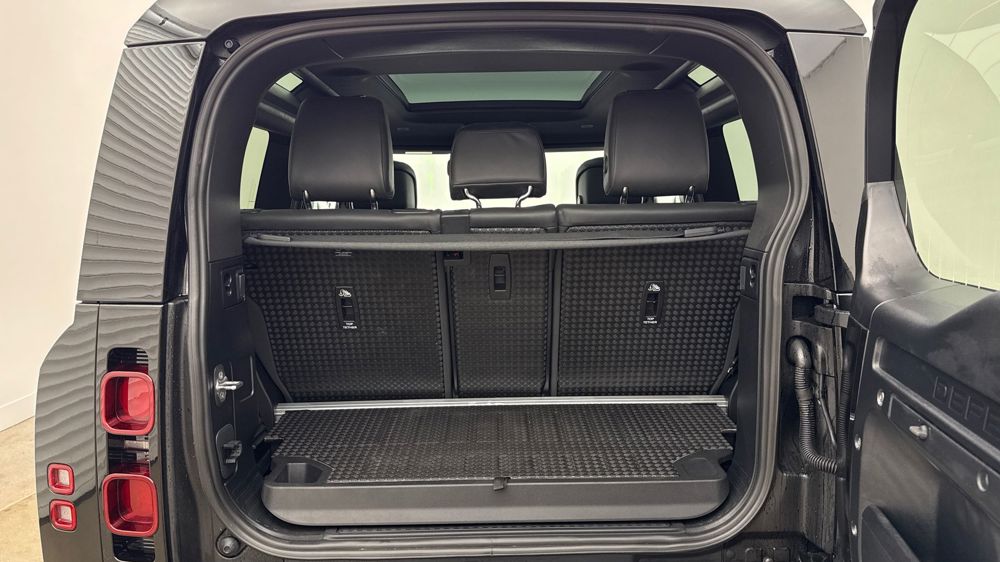 LAND ROVER DEFENDER 90