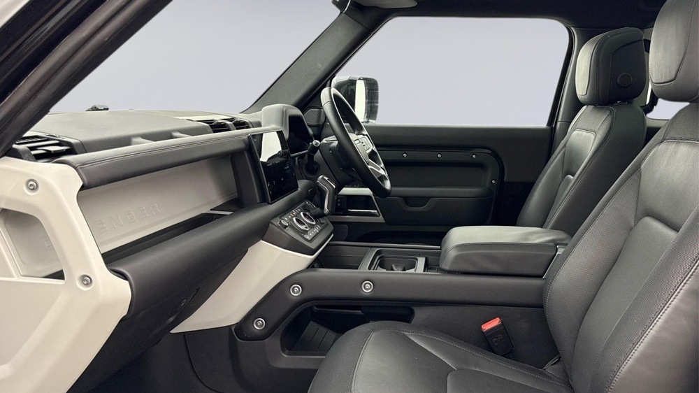 LAND ROVER DEFENDER 90