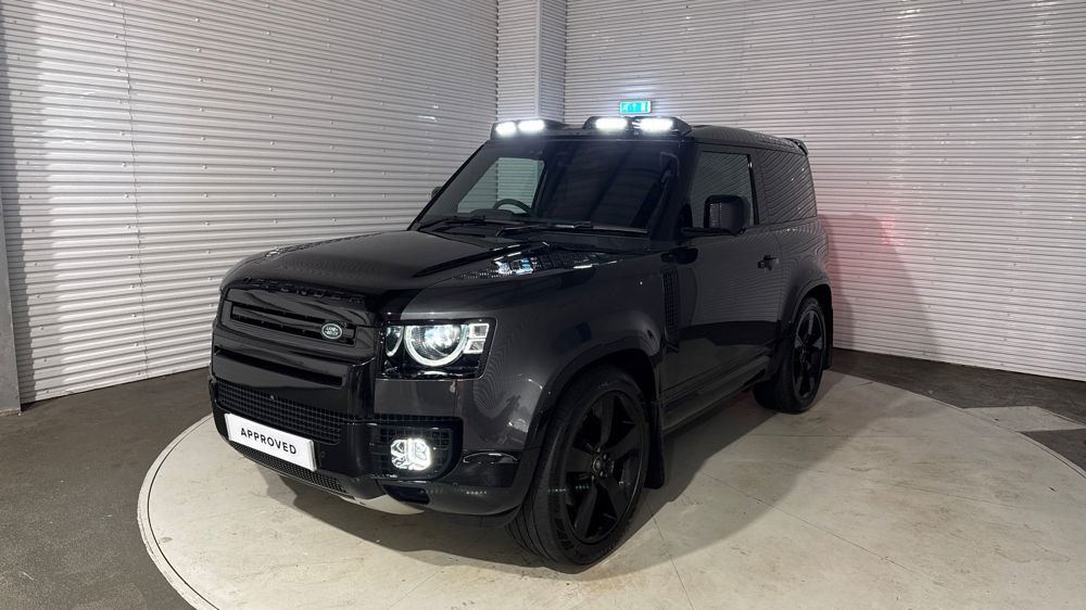 LAND ROVER DEFENDER 90