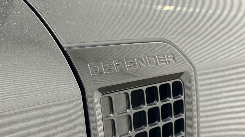 LAND ROVER DEFENDER 90