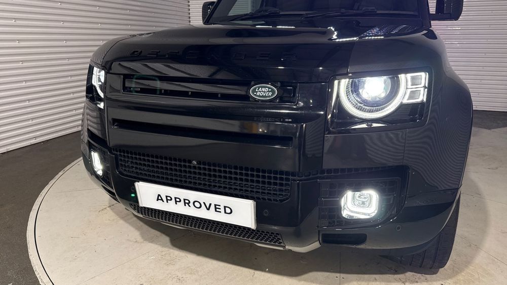 LAND ROVER DEFENDER 90