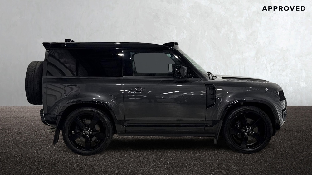LAND ROVER DEFENDER 90