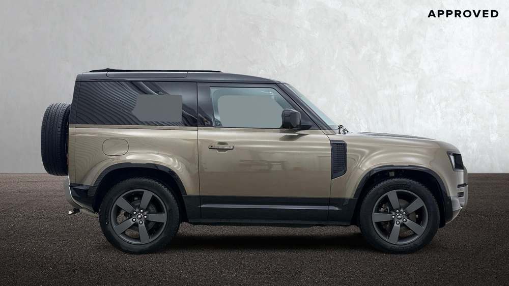 LAND ROVER DEFENDER 90