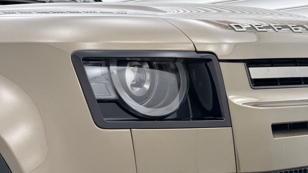 LAND ROVER DEFENDER 90