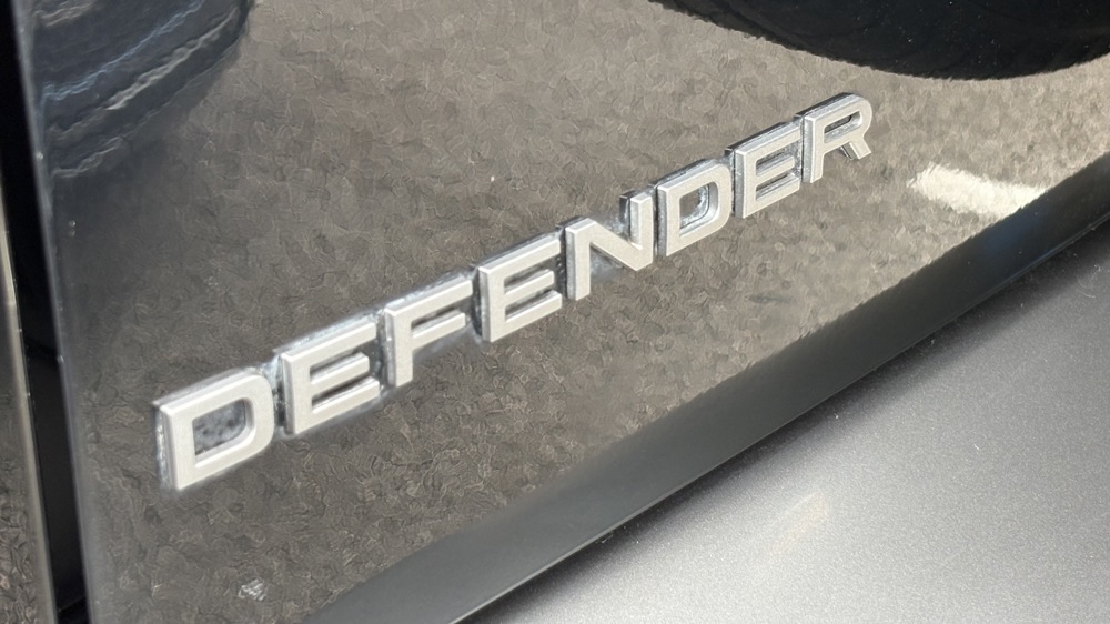 LAND ROVER DEFENDER 90