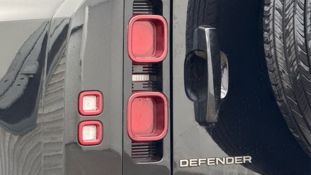 LAND ROVER DEFENDER 90
