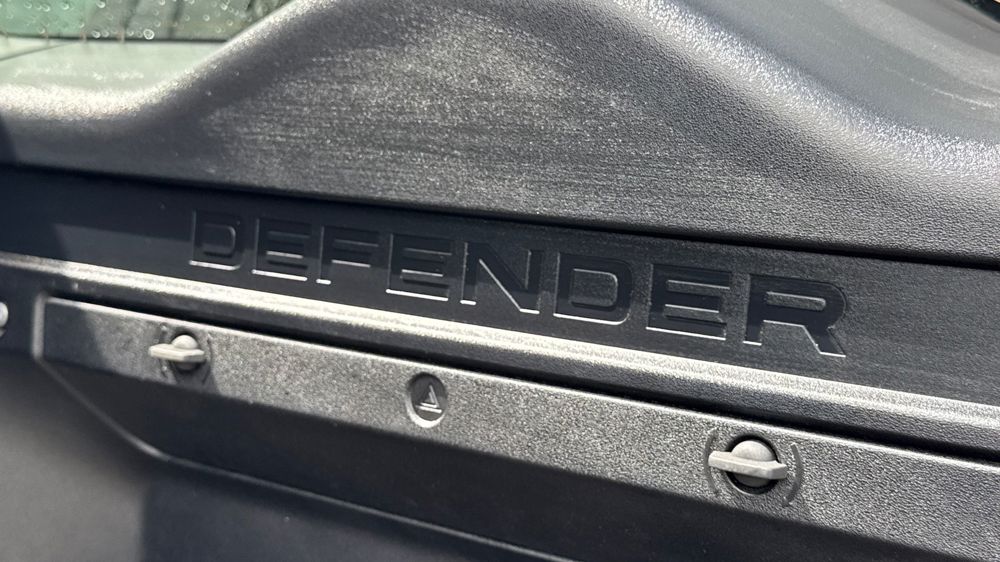 LAND ROVER DEFENDER 90