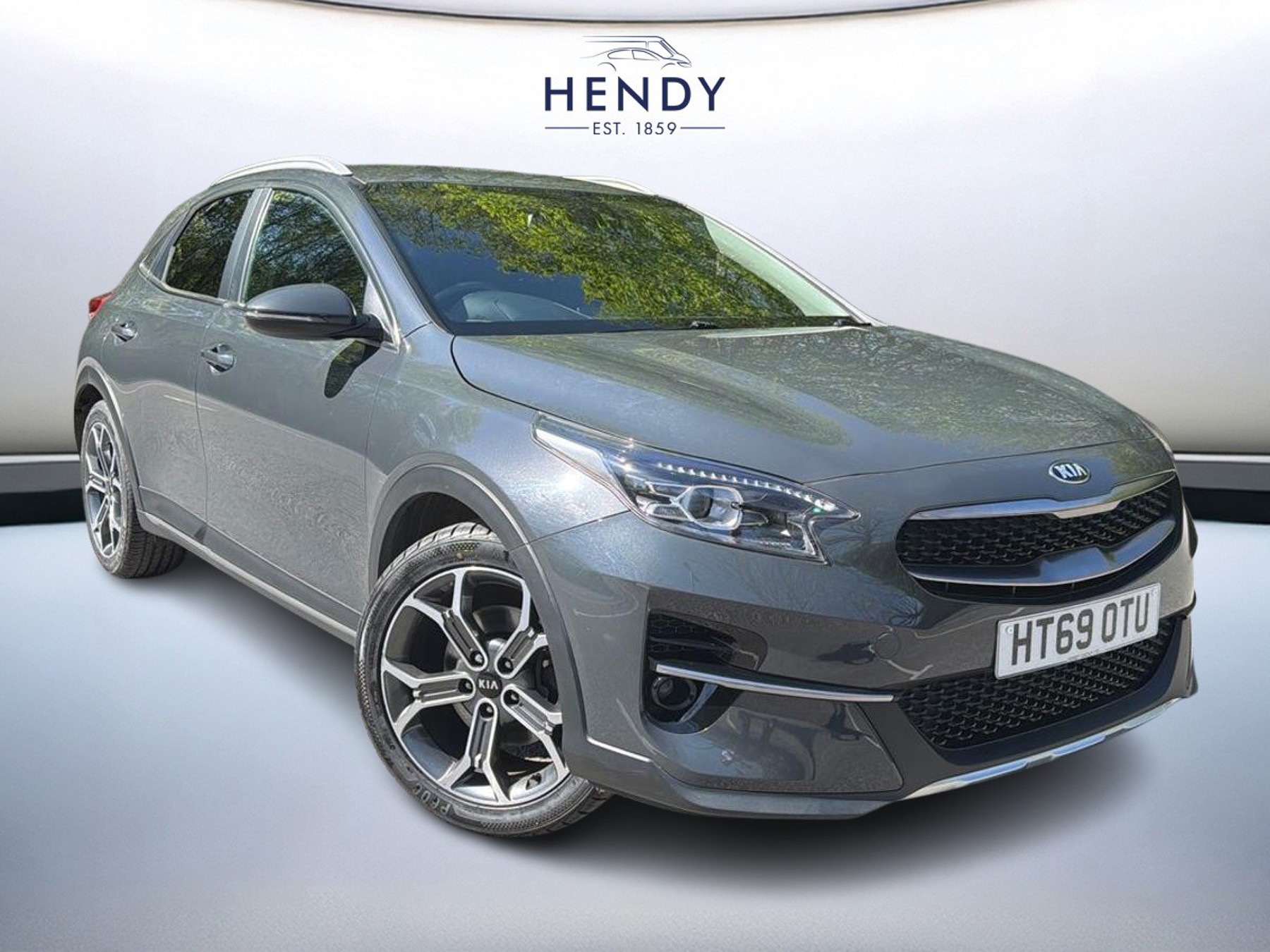 Kia XCEED listing photo