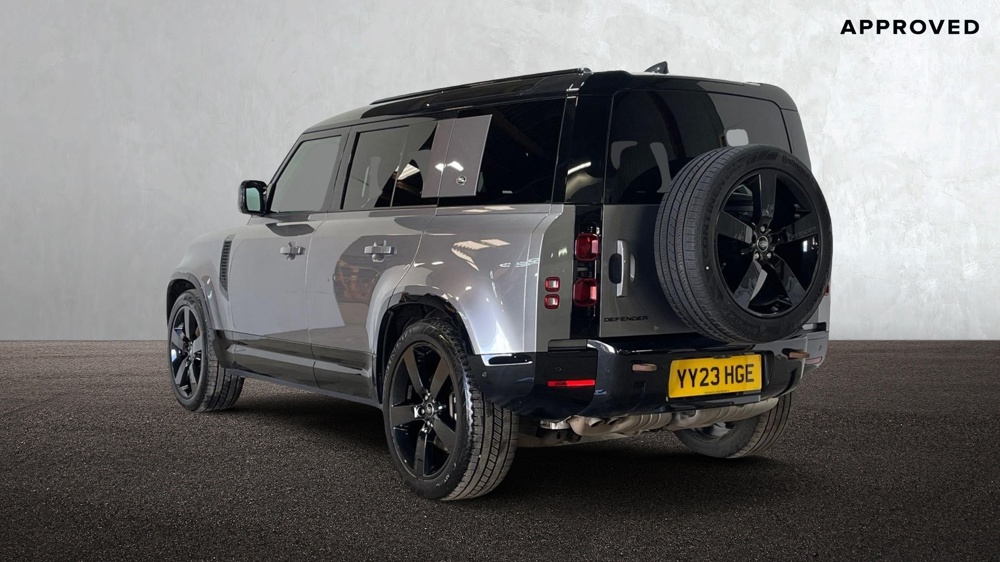 LAND ROVER DEFENDER 110