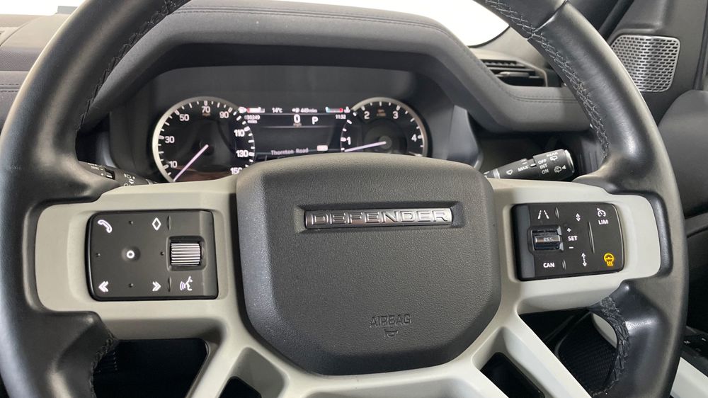 LAND ROVER DEFENDER 110