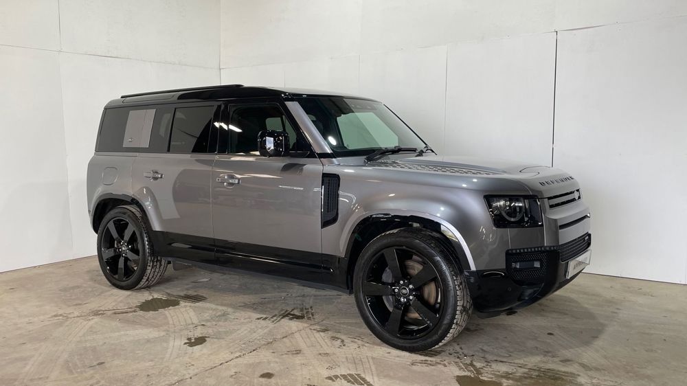 LAND ROVER DEFENDER 110