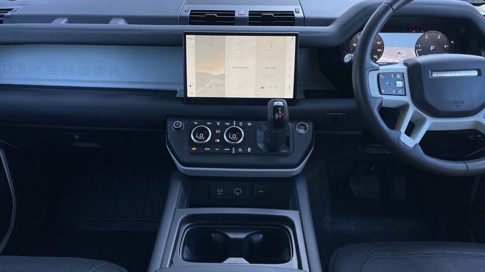 LAND ROVER DEFENDER 90