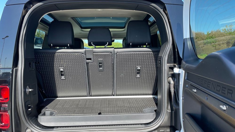 LAND ROVER DEFENDER 90