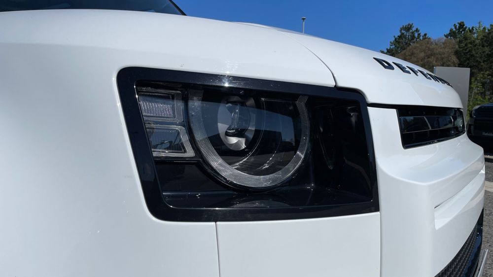 LAND ROVER DEFENDER 90