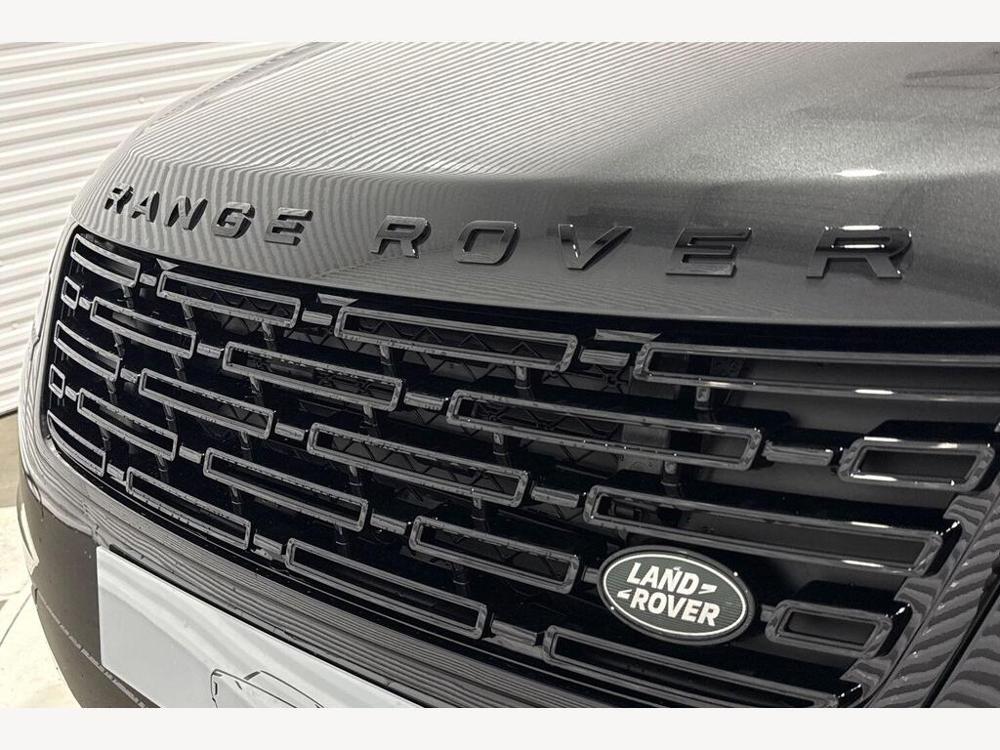 LAND ROVER RANGE ROVER VELAR