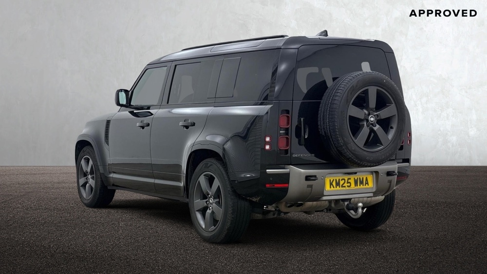 LAND ROVER DEFENDER 110