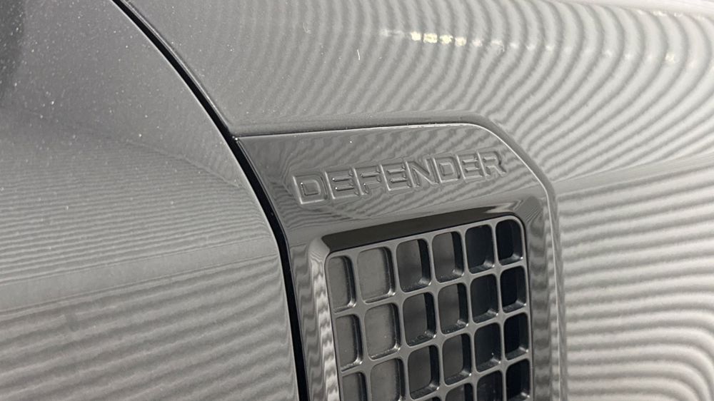 LAND ROVER DEFENDER 110