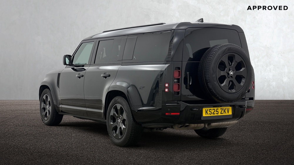 LAND ROVER DEFENDER 130