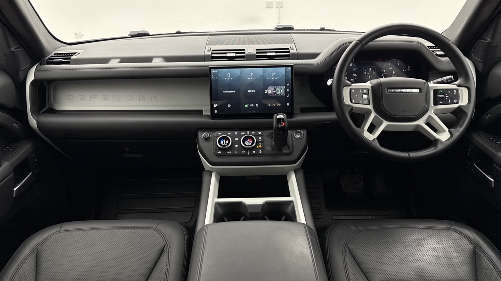 LAND ROVER DEFENDER 110