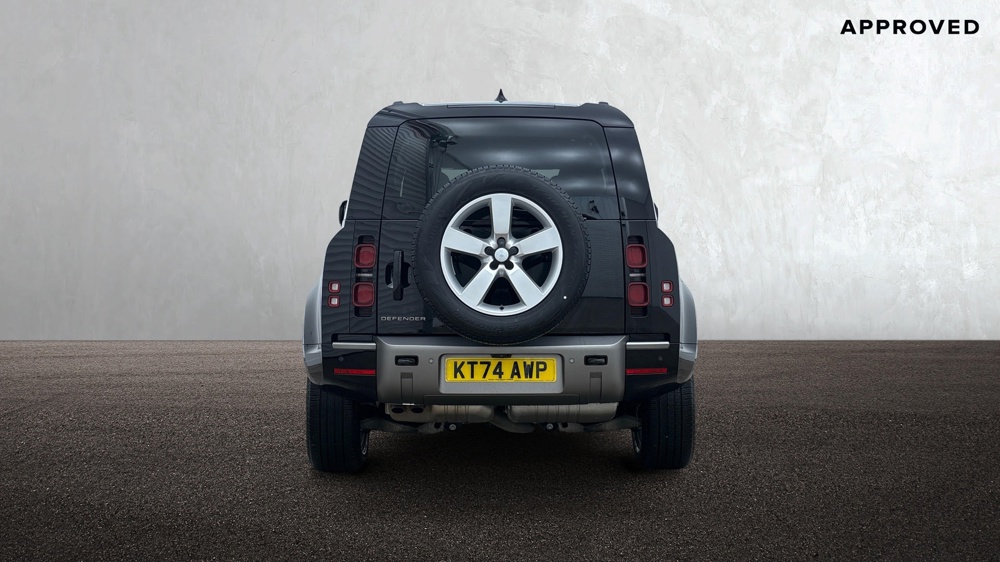 LAND ROVER DEFENDER 110