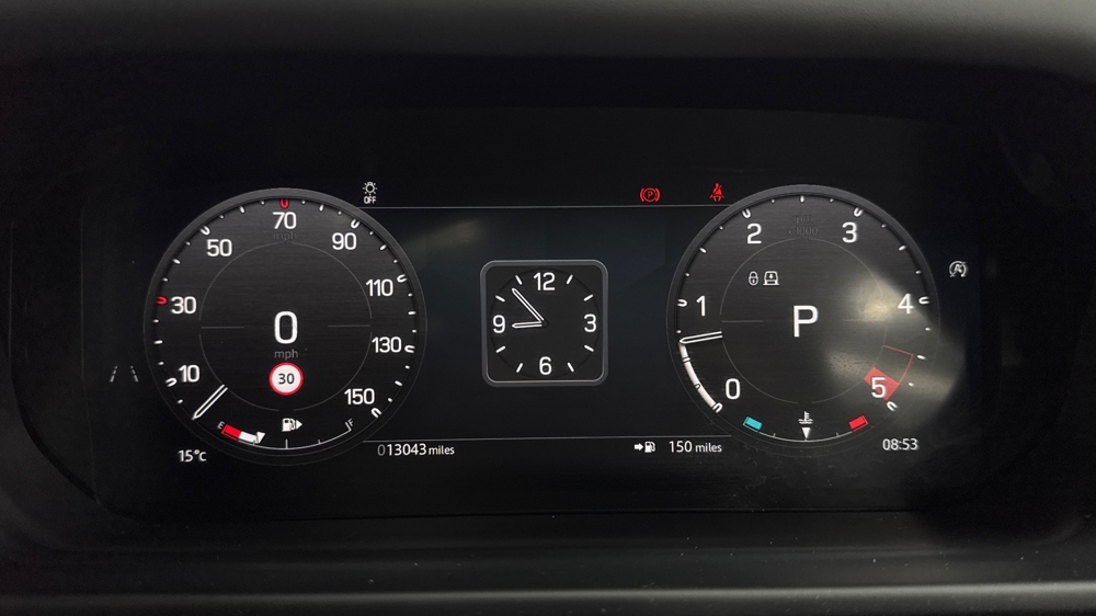 LAND ROVER DEFENDER 110