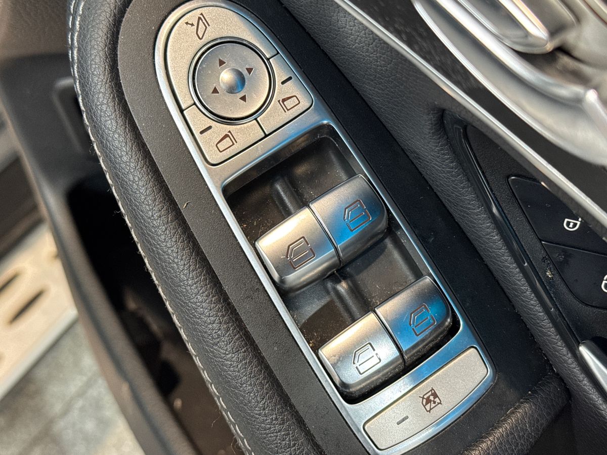 GLC 220D 4MATIC PREMIUM 9G-TRONIC