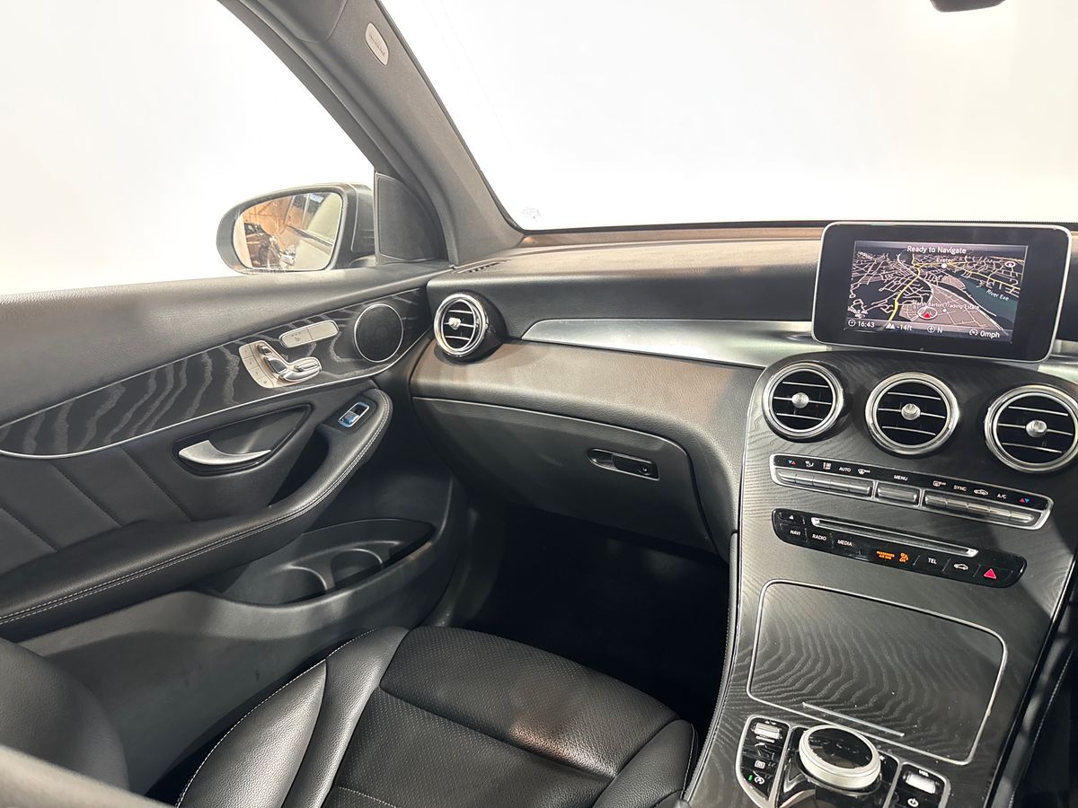GLC 220D 4MATIC PREMIUM 9G-TRONIC