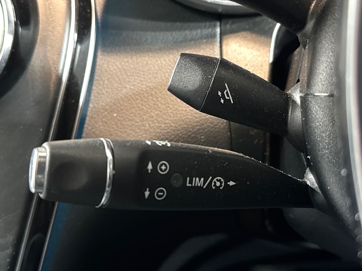 GLC 220D 4MATIC PREMIUM 9G-TRONIC