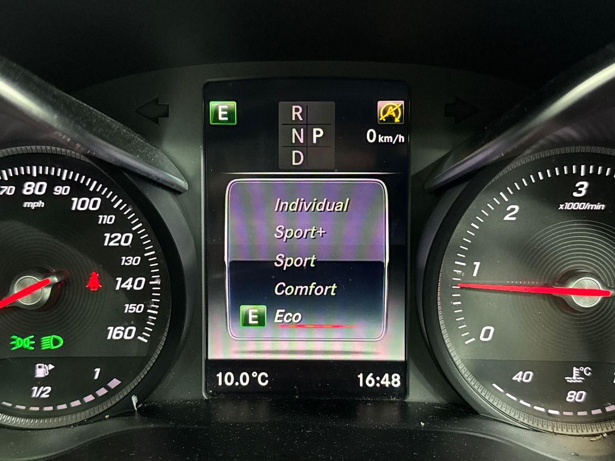 GLC 220D 4MATIC PREMIUM 9G-TRONIC