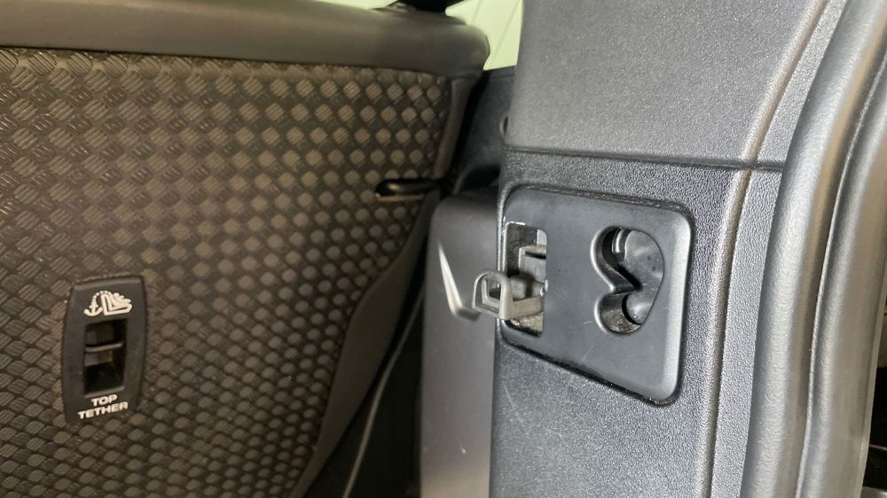 LAND ROVER DEFENDER 90