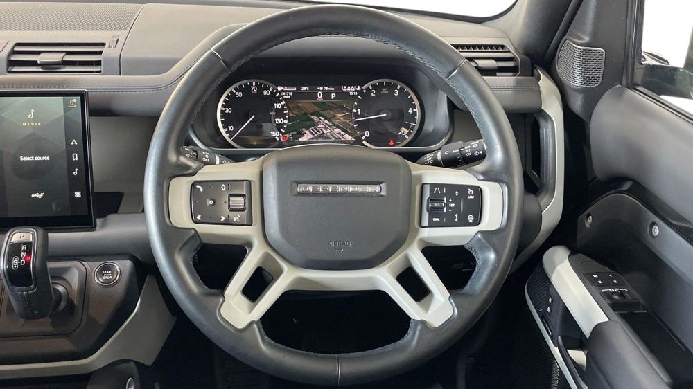 LAND ROVER DEFENDER 90